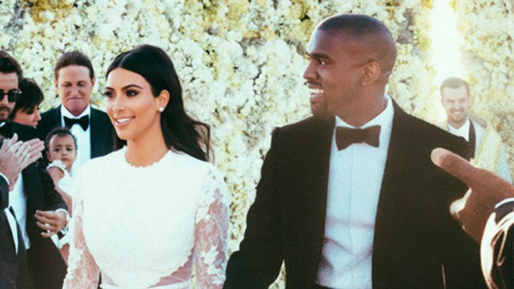 Kim & Kanye’s Wedding Pastor Sued For Theft le Luchd-ealain Sràid Miami