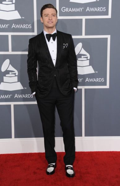 Grammy balvas vislabāk ģērbtie džeki: Džastins Timberleiks, Kriss Brauns un citi