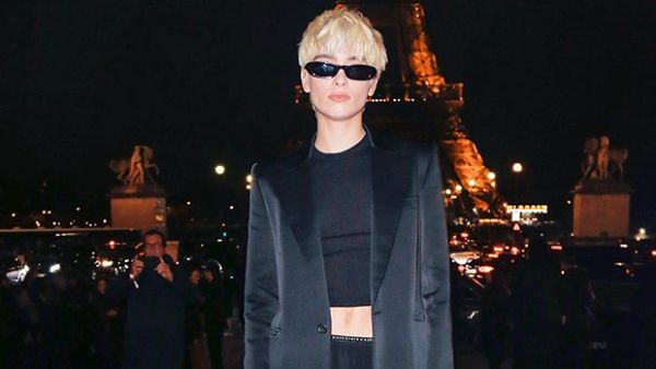 Dixie D'Amelio debytoi blondeilla hiuksilla Pariisin muotiviikolla: Ennen ja jälkeen -kuvat
