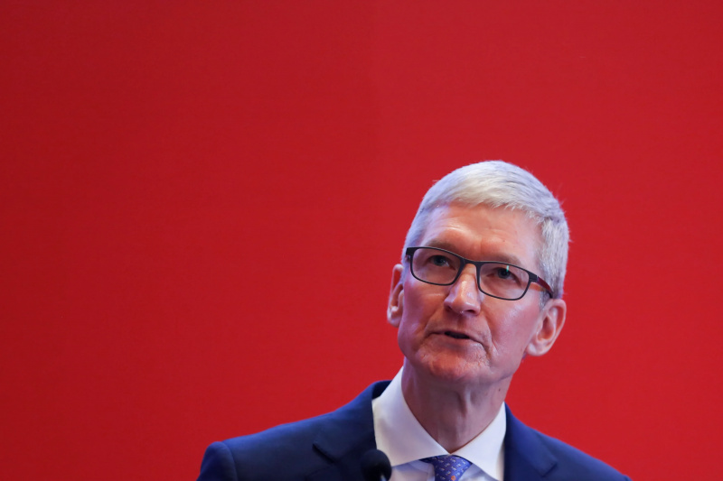 Vizita lui Tim Cook în India semnalează importanța tot mai mare a țării pentru Apple