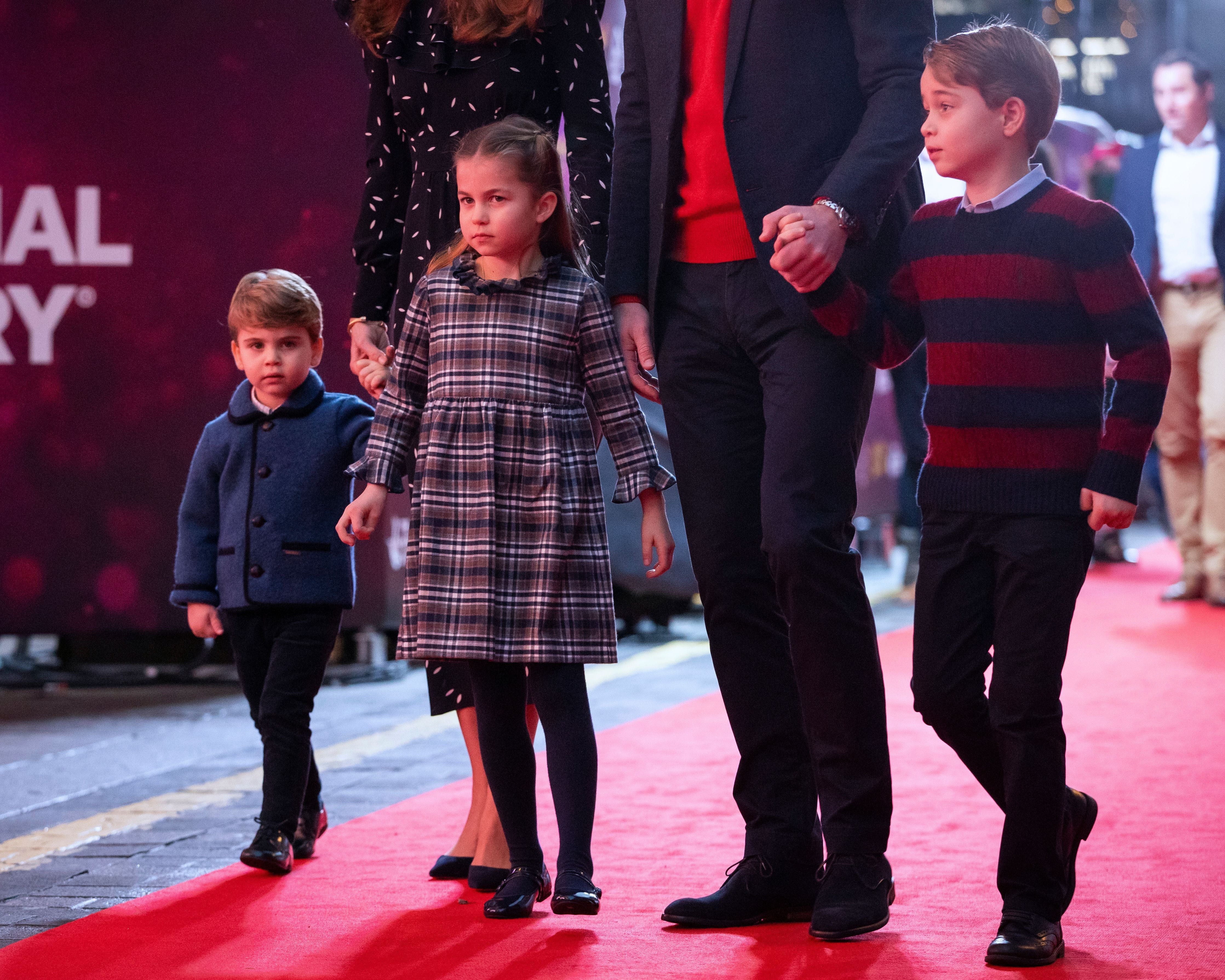 Prins George och prinsessa Charlotte är ännu inte på väg tillbaka till skolan