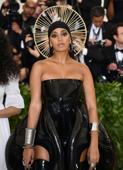   Solange Knowles osallistuu Metropolitan Museum of Art -museoon's Costume Institute benefit gala celebrating the opening of the Heavenly Bodies: Fashion and the Catholic Imagination exhibition, in New York
2018 MET Museum Costume Institute Benefit Gala, New York, USA - 07 May 2018