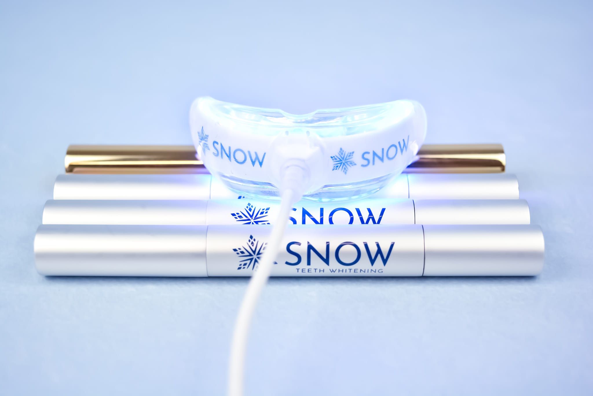 Обзор снежного отбеливания зубов 2021: прочтите перед покупкой