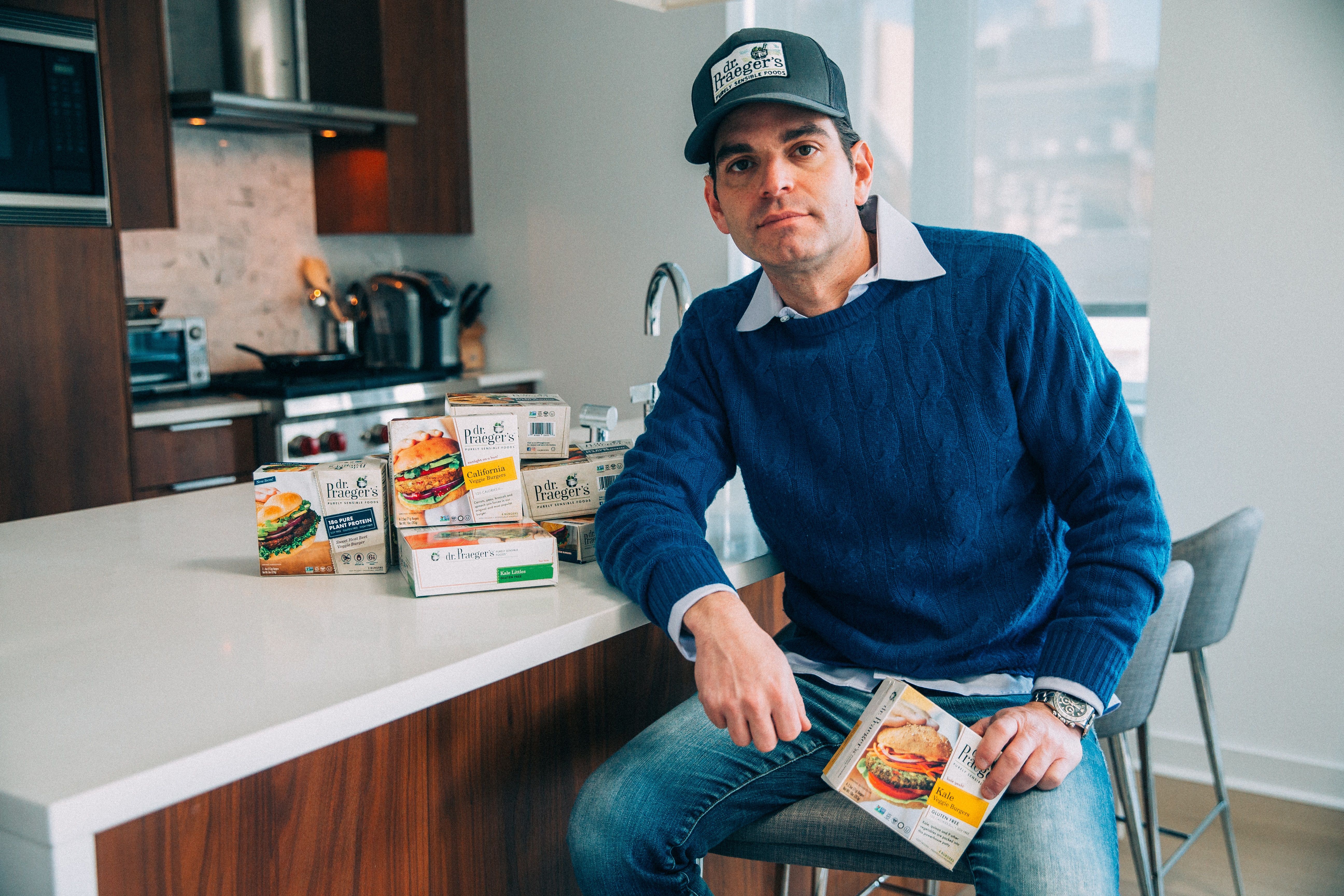 Изпълнителен директор на Veteran Veggie Burger Company д-р Praeger’s Discusses the Meatless Boom