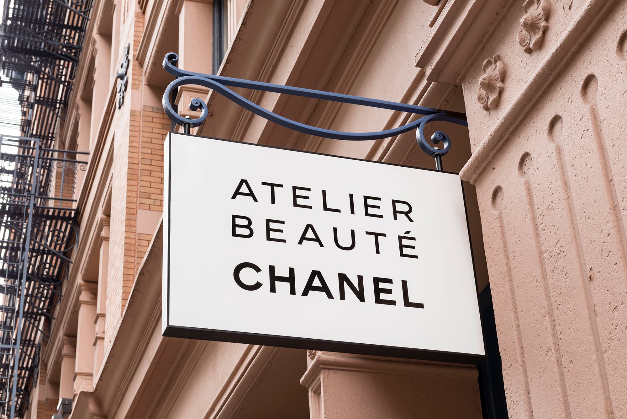 Atelier Beauté Boutique แห่งแรกของ Chanel อยู่ที่นี่เพื่อเปลี่ยนกิจวัตรความงามของคุณ