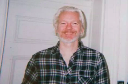 Noile documente exclusive aruncă îndoieli asupra taxelor de viol pentru Julian Assange din Stockholm