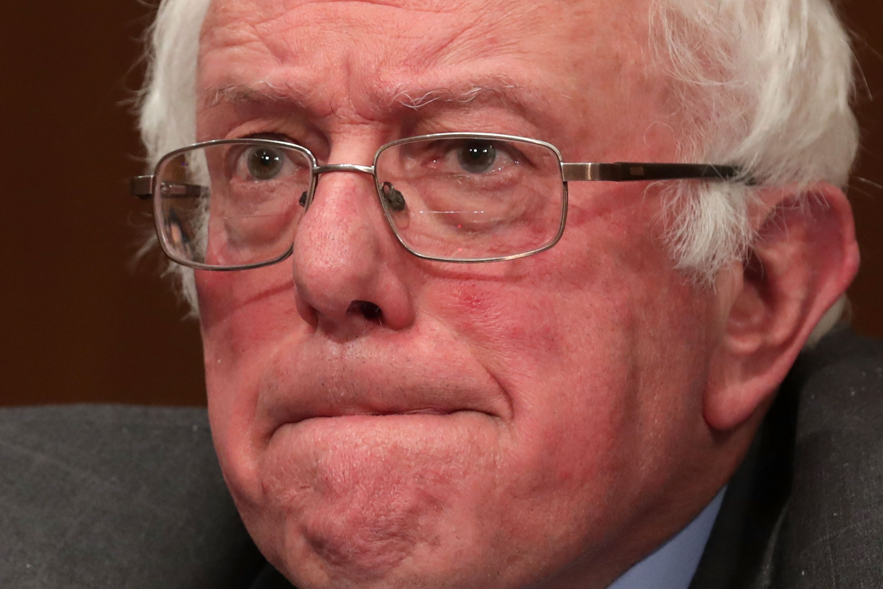 Twitter está irado com o tweet de Bernie Sanders que os EUA 'adoram a riqueza