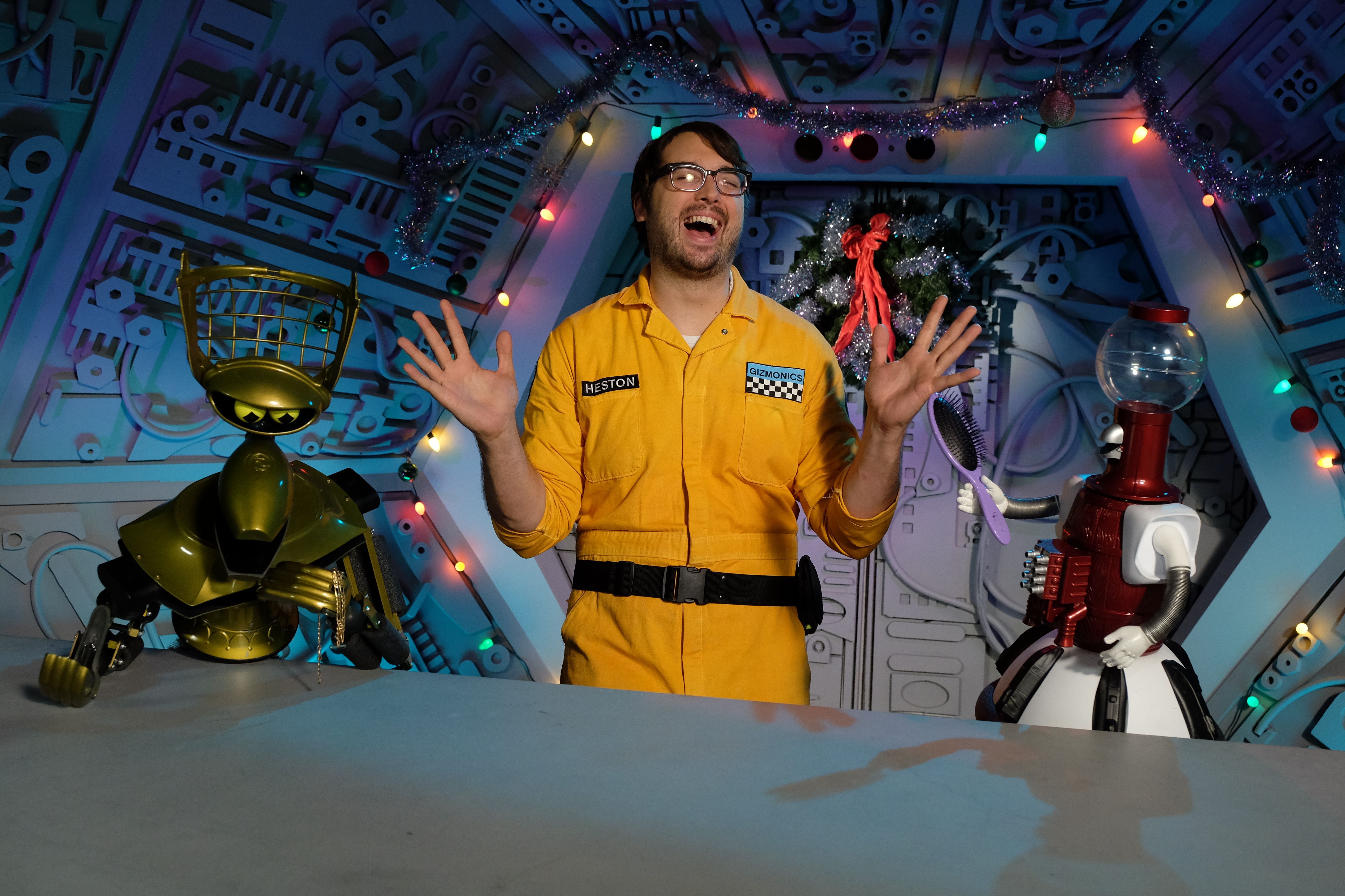 Netflix- ի «Mystery Science Theatre 3000» թիկունքում գտնվող մարդիկ Reboot- ը կինոֆիլմերի արվեստի (և գիտության) վերաբերյալ